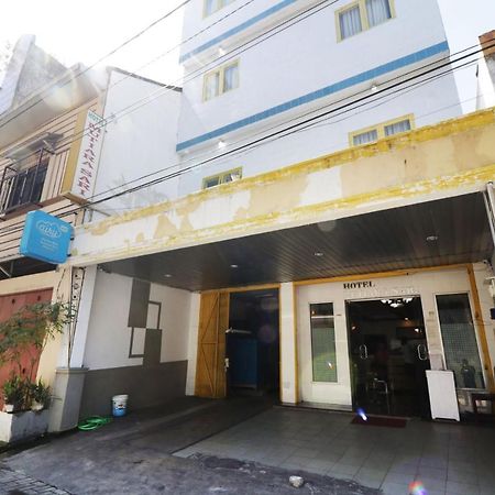 Mutiara Sari Hotel Macasar Exterior foto